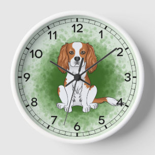 Blenheim Cavalier King Charles Spaniel Op Groen
