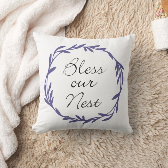 Bless Our Nest Coussin de Jeté à Couronne (Couverture)