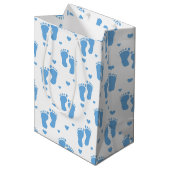 Bleu bébé pieds motif moyen sac cadeau (Devant Angle)