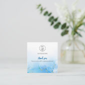 Bleu brillant taux carte de visite merci (Debout devant)