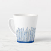Bleu Chalk Sticks sur une petite Mug en latte (Angle gauche)