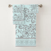 Bleu clair avec des parfums gris serviette (En situation)