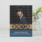 Bleu Classy Keys Graduation Invitation (Debout devant)