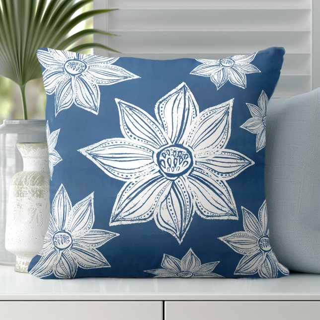 Bleu côtier Oreiller Floral (Discover our Elegant Coastal Throw Pillows in Blue & White.)