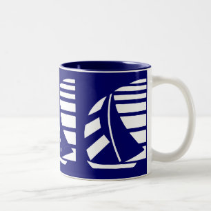 Bleu et blanc Racing Sailboat Coffee Mug