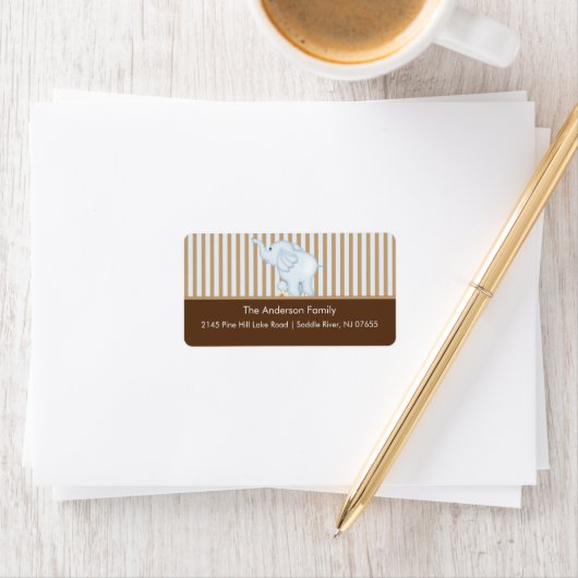 Bleu et Brown bébé doux Étiquette de adresse éléph (En situation)