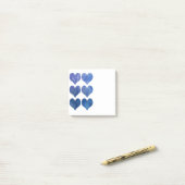 Bleu Hearts Post-it Notes (Sur un bureau)
