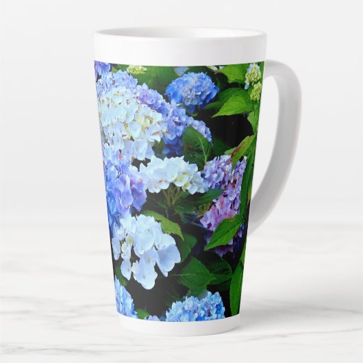 Bleu Hydrangée Latte Mug (Angle droit)