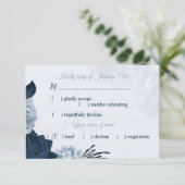 bleu marine et poussiéreux choix de repas RSVP car (Debout devant)