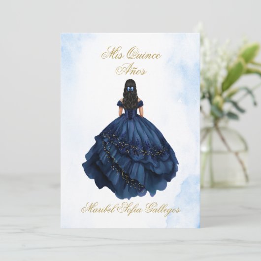 Bleu Quinceanera invitation en espagnol (Debout devant)