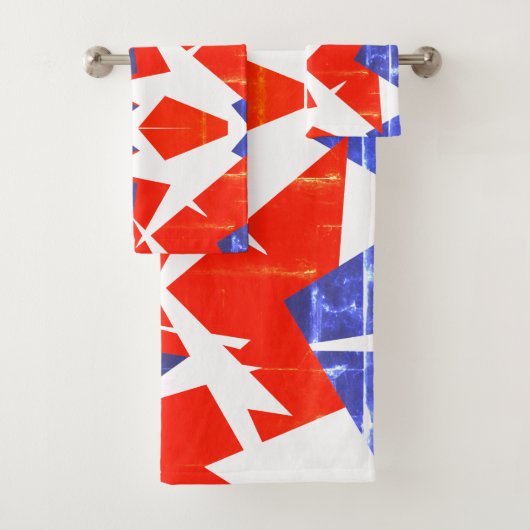 Bleu Rouge Blanc Art Abstrait Serviettes de bain (En situation)