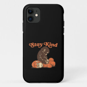 Blijf aardig Baby aap stomp knuffel CuteFunny dier iPhone 11 Hoesje