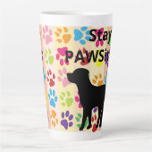 Blijf een passief silhouet van hond en kat latte mok (Voorkant)