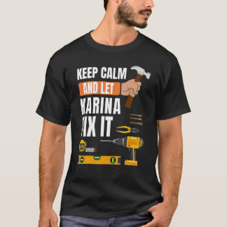 Blijf kalm en laat Karina repareren het Handyman C T-shirt
