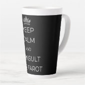 Blijf kalm en raadpleeg de Tarot Latte Mok (Rechterhoek)