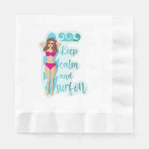 Blijf kalm en surf op brunette meisjeskaart servet