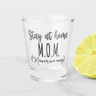 Blijf thuis mama herinneringen over geld shot glas