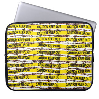 Blijf uit! Gele band en gestreepte draad Laptop Sleeve