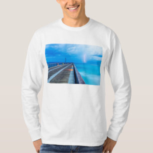 bliksem op Navarra Beach pier T-shirt