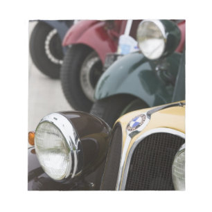 Bloc-note Allemagne, Bayern-Bavière, Munich. BMW Welt Car 5