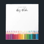 Bloc-note Appréciation de l'enseignant crayons arc-en-ciel<br><div class="desc">Un cadeau parfait pour les enseignants,  avec des crayons arc-en-ciel. Le nom et le texte peuvent être modifiés.</div>