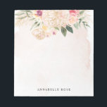 Bloc-note Bourse de pivoine et d'or<br><div class="desc">Conçu pour s'harmoniser avec notre collection Peony and Gold, ce bloc-notes personnalisable et personnalisable est doté de fleurs de pivoines roses et dorées luxuriantes avec feuillage vert sur un arrière - plan d'aquarelle. Pour une personnalisation plus avancée de cette conception, par exemple la modification de la disposition, de la police...</div>