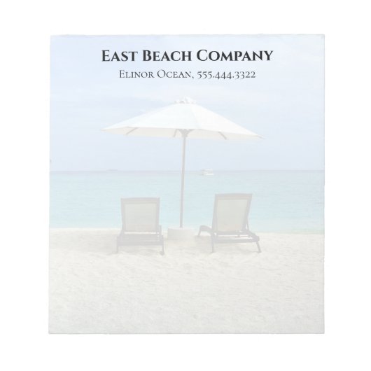 Bloc-note Chaises sous un parasol de plage vacances (Devant)