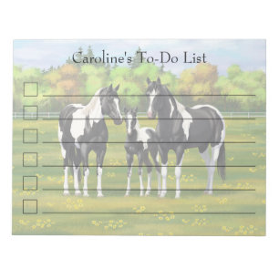 Bloc-note Chevaux De Peinture De Pinto Noir En Pâturage Été