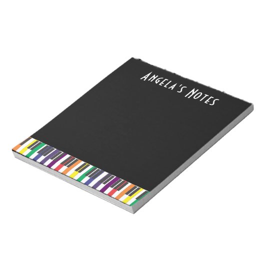 Bloc-note Clés de piano arc-en-ciel sur noir (Tourné)