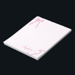 Bloc-note Coquette aquarelle Pink Bow ruban personnalisé<br><div class="desc">Ajoutez une touche de douceur à vos notes quotidiennes grâce à ce bloc-notes personnalisé doté d'un arc rose et d'un ruban d'aquarelle souple. Parfait pour ajouter du charme à vos fournitures de bureau, ce bloc-notes personnalisé peut être personnalisé avec votre nom ou un message spécial, ce qui en fait un...</div>