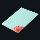 Bloc-note Corail couleur Gerbera Daisy Photo Mint Vert<br><div class="desc">Ajoutez un éclat de couleur à votre prochaine lettre avec ce papier à écrire ou ce papier à lettres personnalisé. Il présente une photo d'une marguerite gerbère dans une couleur de corail clair sertie contre un arrière - plan vert menthe. Ce papier est dirigé avec des lignes dans une couleur...</div>