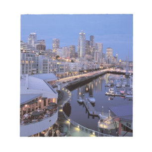 Bloc-note Crépuscule sur Bell Harbor à Seattle, Washington.