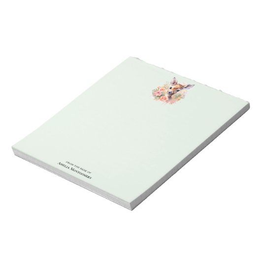 Bloc-note De Beaux Cerfs Entourés De Roses (Tourné)