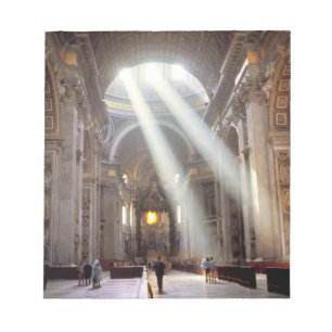 Bloc-note Des puits de lumière coulent à travers les fenêtre