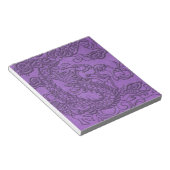 Bloc-note Dragon incorporé sur papier en cuir violet (Incliné)