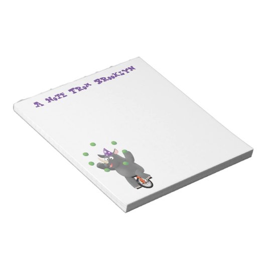 Bloc-note Drôle rhinocéros mignon jonglant sur monocycle (Incliné)