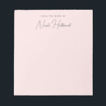 Bloc-note Élégant Chic Script Name Blush Pink Personnalisé<br><div class="desc">Ce bloc-notes est doté d'un bel arrière - plan rose pâle avec une typographie simple et élégante. Toutes les couleurs de ce design sont personnalisables.</div>