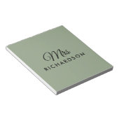 Bloc-note Elégant Sage Green Custom Mme Script Nom de famill (Incliné)