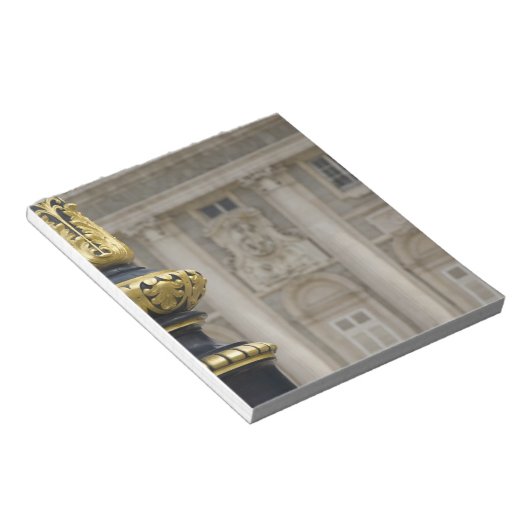 Bloc-note Espagne, Madrid. Palais Royal, lampe dorée ornée (Incliné)