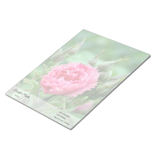 Bloc-note Fleur de rose rose et feuilles vertes. (Incliné)