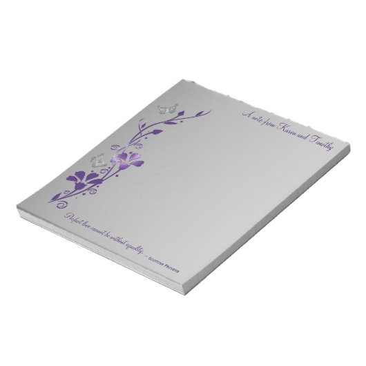 Bloc-note Foral de papillon gris pourpre avec un proverbe éc (Tourné)