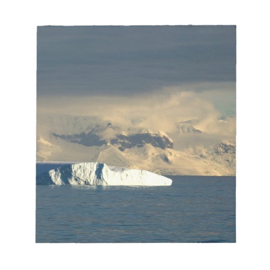 Bloc-note Ice Berg au début du passage Drake (Devant)