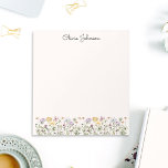 Bloc-note Jardin Fleur sauvage de nom personnalisé<br><div class="desc">Apportez une touche de beauté naturelle à votre poste avec nos Notes de Jardin Fleurs sauvages. Découvrez une délicieuse collection de fleurs colorées qui apportera le charme de la nature. Vous pouvez le personnaliser en ajoutant votre nom. Grand comme cadeau pour la nature et les amateurs de fleurs sauvages</div>