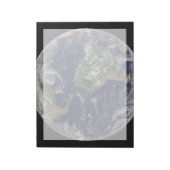 Bloc-note La Terre Pleine Montre Des Systèmes À Faible Press (Tourné)