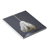 Bloc-note Le sac de thé est suspendu dans une tasse (Incliné)