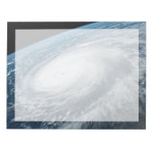 Bloc-note Le typhon Hinnamnor. (Devant)