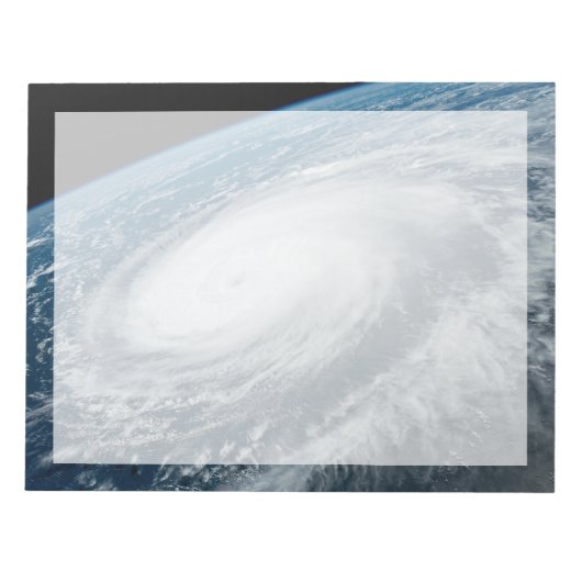 Bloc-note Le typhon Hinnamnor. (Devant)