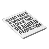 Bloc-note Les Filles Courtes Ont Arrêté De Cultiver Parce Qu (Incliné)