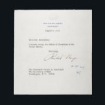 Bloc-note Lettre de démission de Richard M. Nixon 1974<br><div class="desc">Lettre de démission du président des États-Unis Richard M. Nixon, 08/09/1974 (9 août 1974) (ARC Identificateur : 302035). Cette image est une oeuvre d'un employé du bureau exécutif du président des États-Unis, prise ou faite dans le cadre des fonctions officielles de cette personne. En tant qu'oeuvre du gouvernement fédéral américain,...</div>