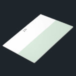 Bloc-note Liste Fabriquant Un Blocage De Couleur Blanc Paste<br><div class="desc">Épluchez le pavé vert pastel et blanc. Un cadeau monogrammé unique en couleur pour enseignant,  patron ou pour toute personne à utiliser à la maison ou au bureau.</div>